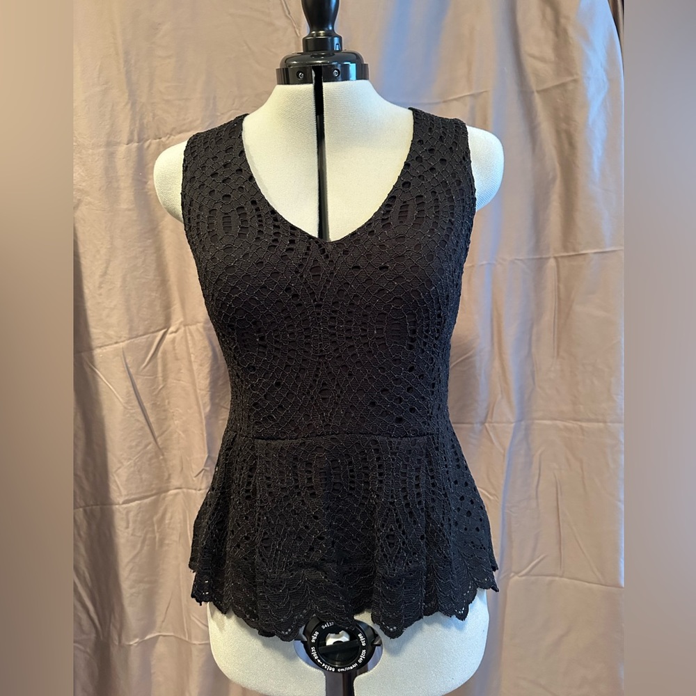 WILLOW & CLAY Black Lace Top